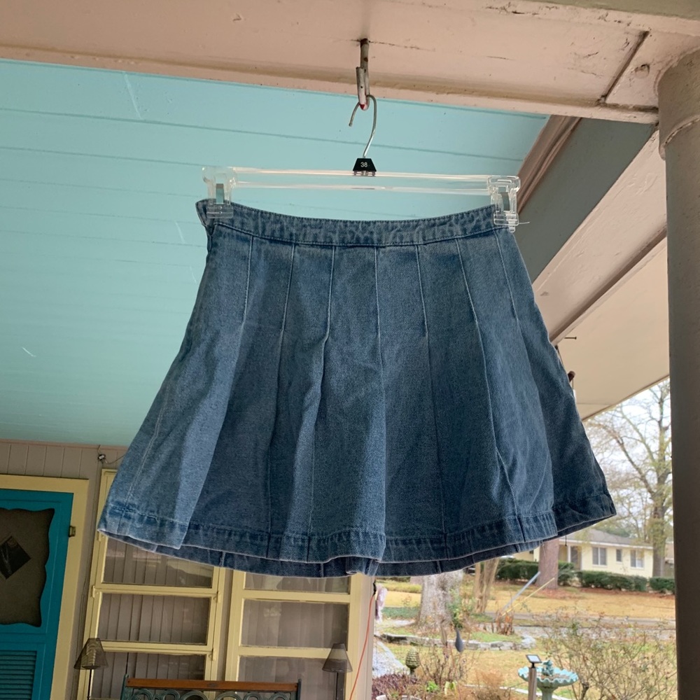 Never worn forever 21 pleated jean skirt